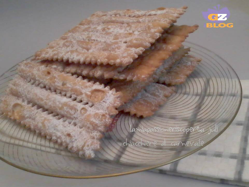 Chiacchiere di Carnevale zucchero a velo
