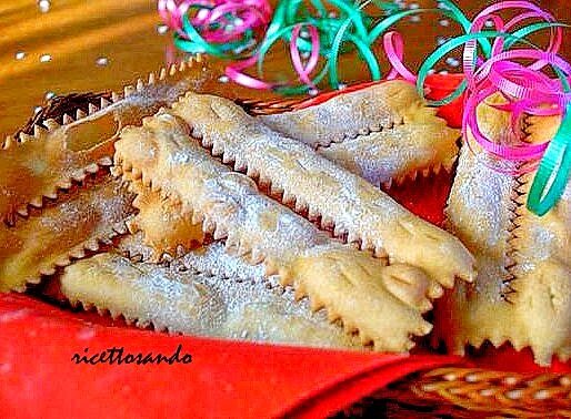 Chiacchiere o frappe di carnevale al forno