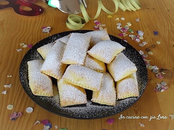 Chiacchiere ripiene al forno