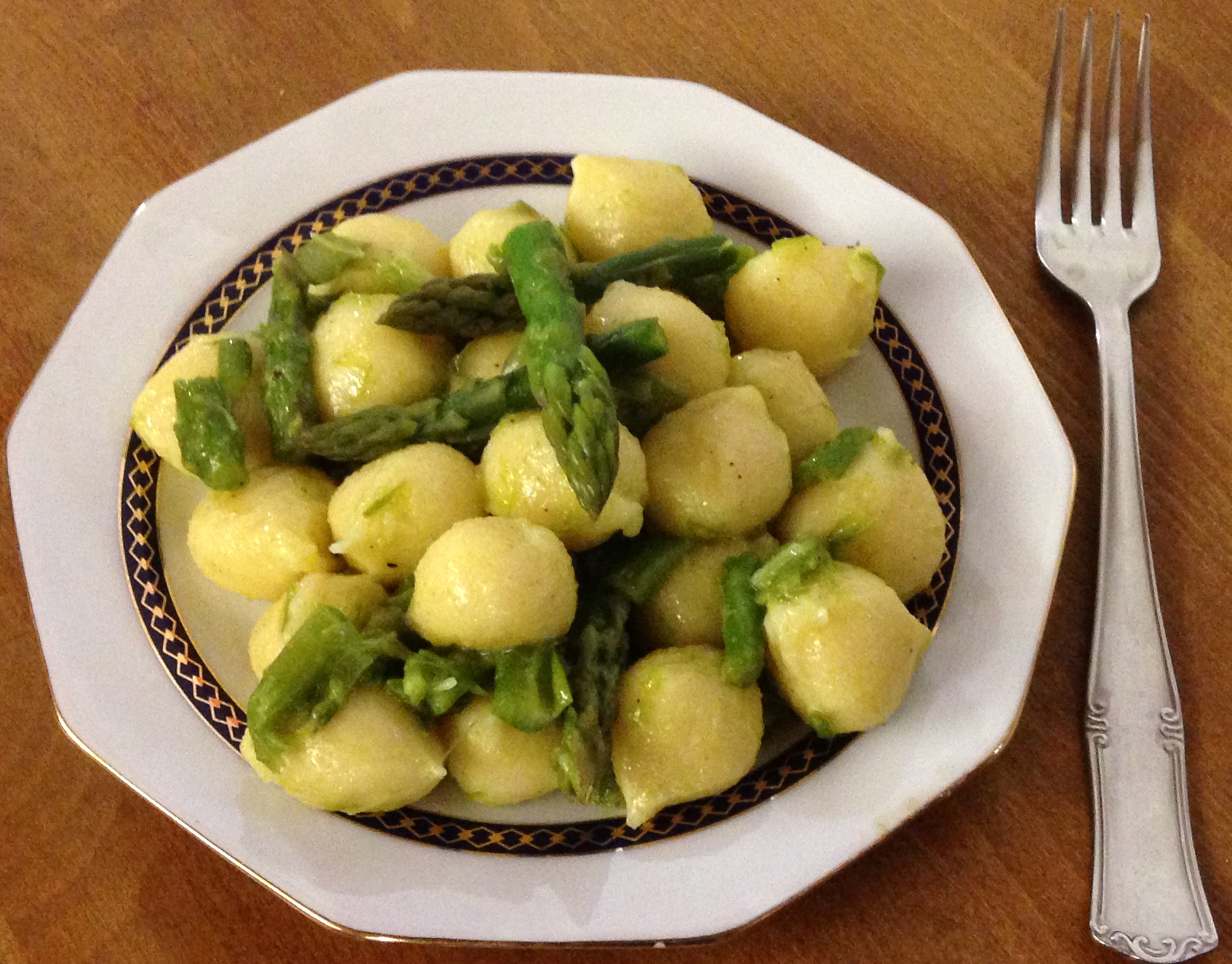 Chicche di patate con ricotta agli asparagi