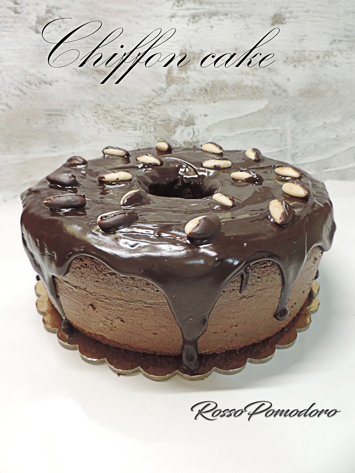 Chiffon cake al cacao e mandorle ( primo compliblog)