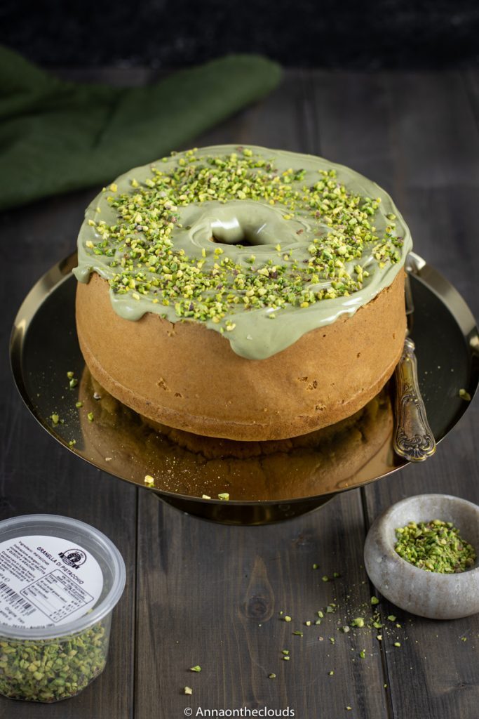 Chiffon cake al pistacchio: ricetta facile e veloce