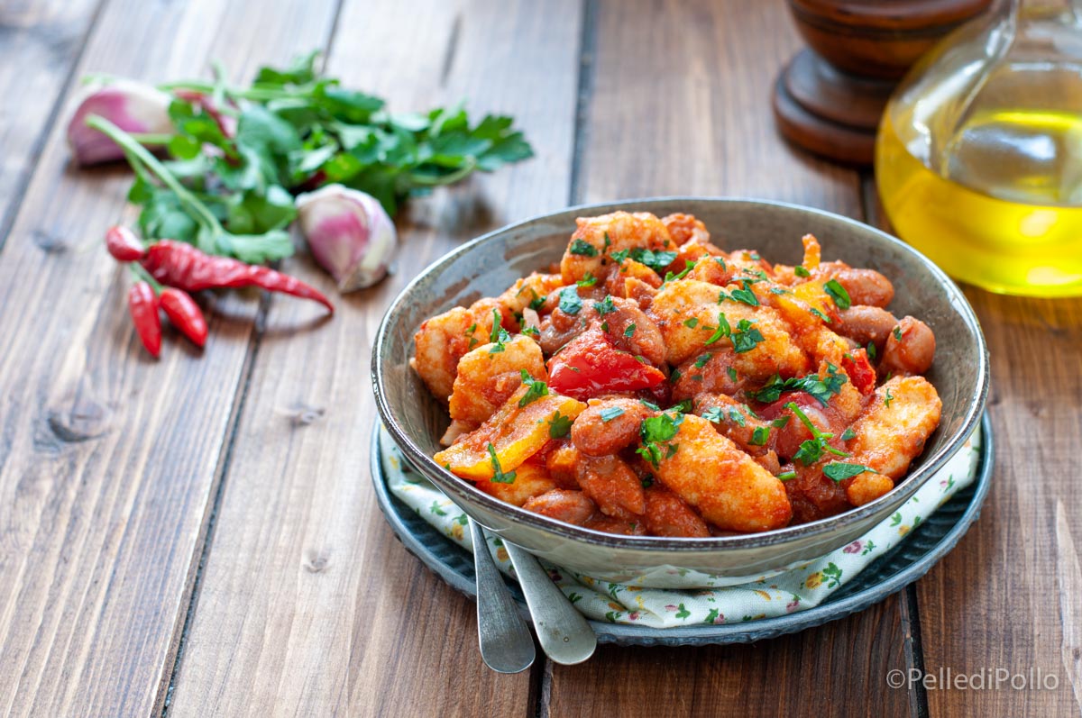 Chili di pollo con salsa piccante