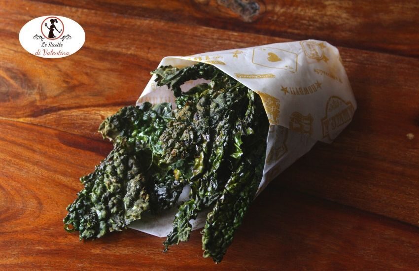 Chips di cavolo nero in friggitrice ad aria