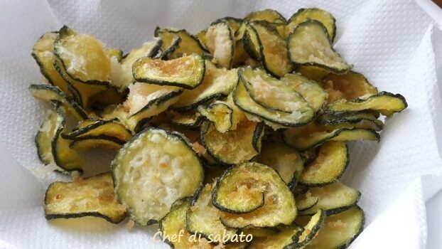 Chips di zucchine fritte