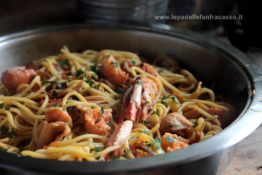 Chitarrine al sugo di mare