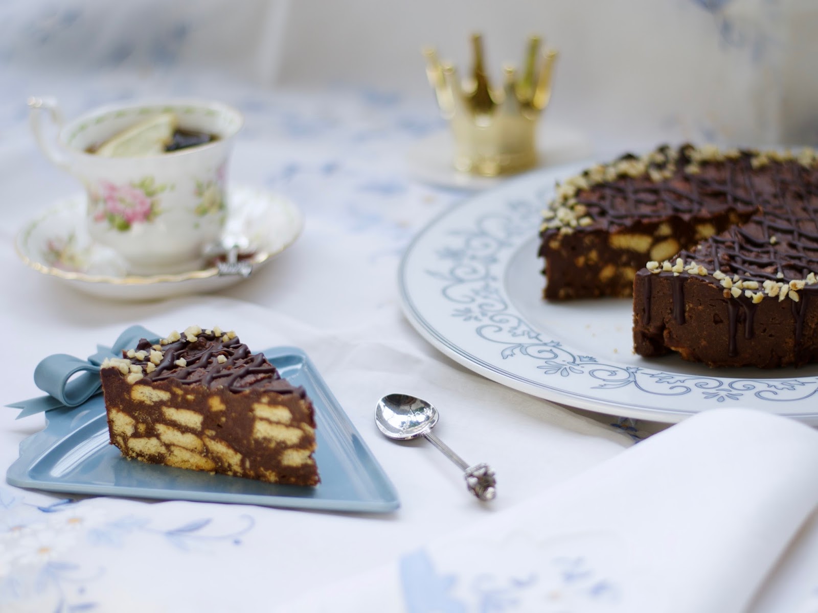 Chocolate Biscuit Cake – long live the Queen