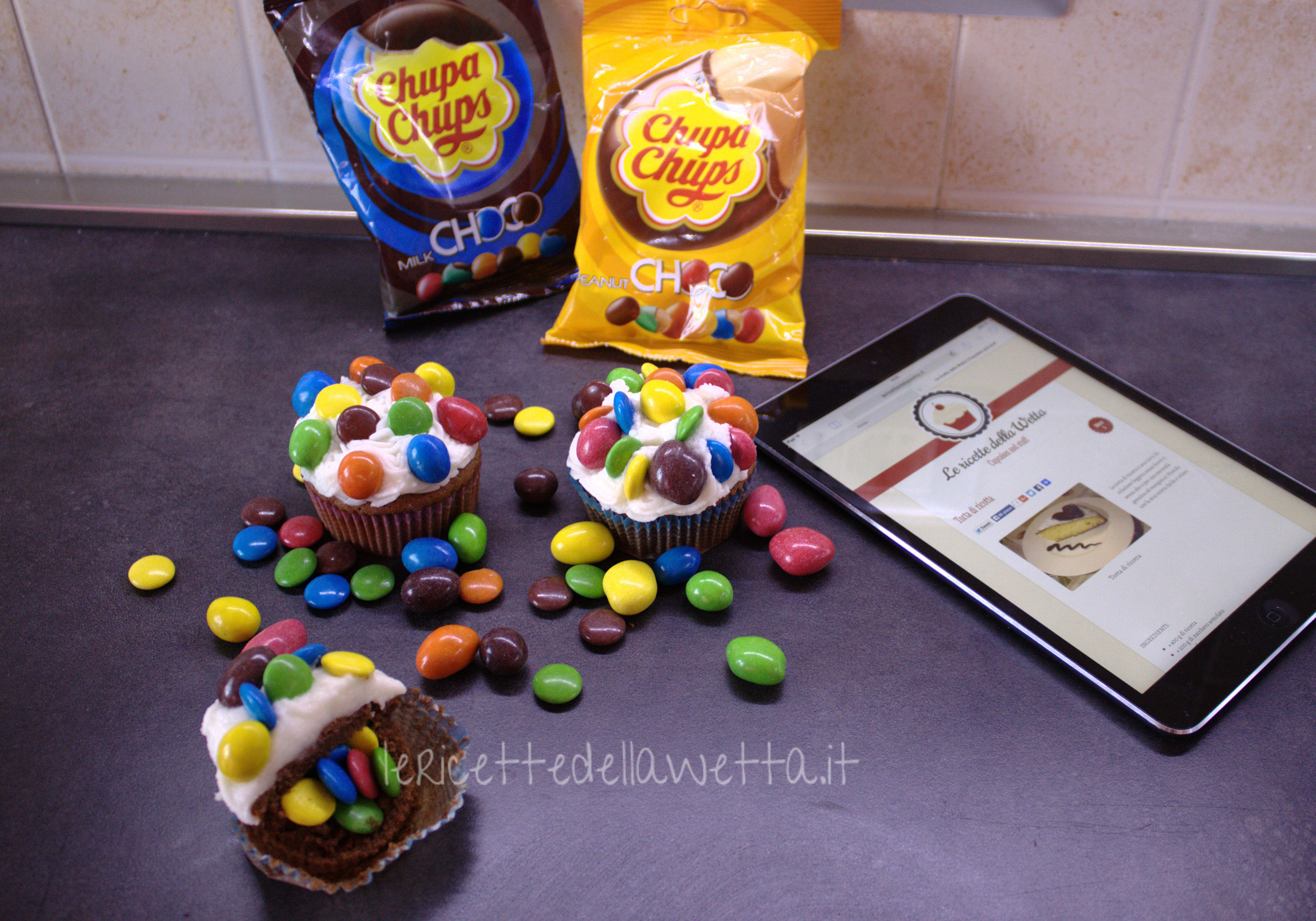 Chupa Chups Choco Cupcakes