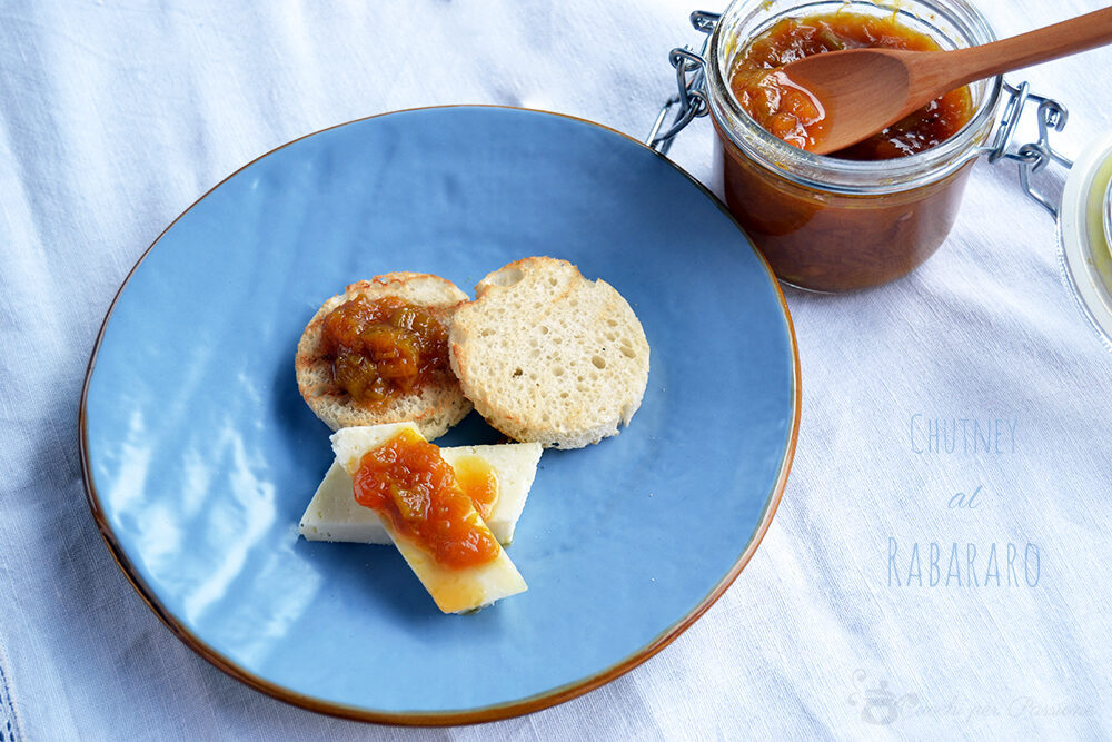Chutney al rabarbaro