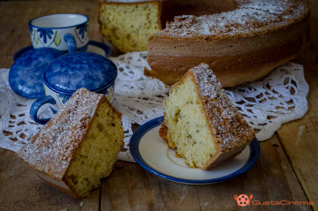 Ciambella ai semi di anice e scorza di limone