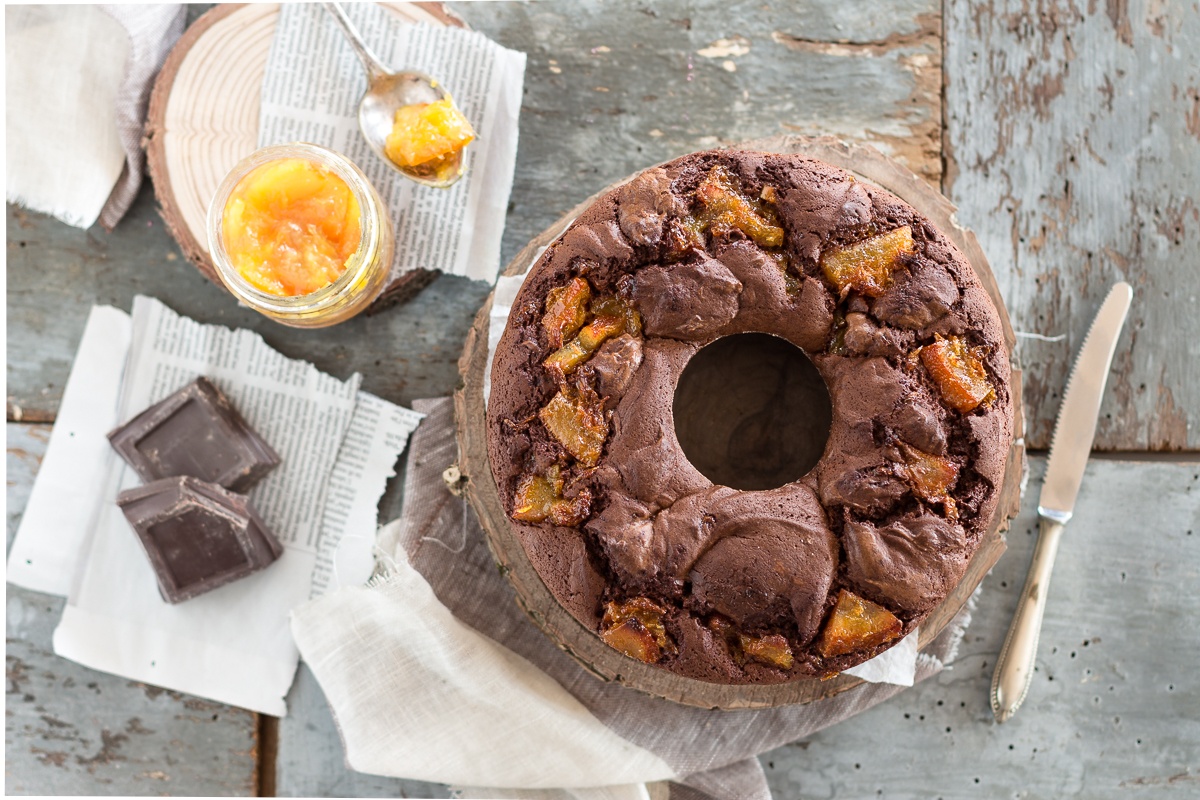 Ciambella al cioccolato e arance