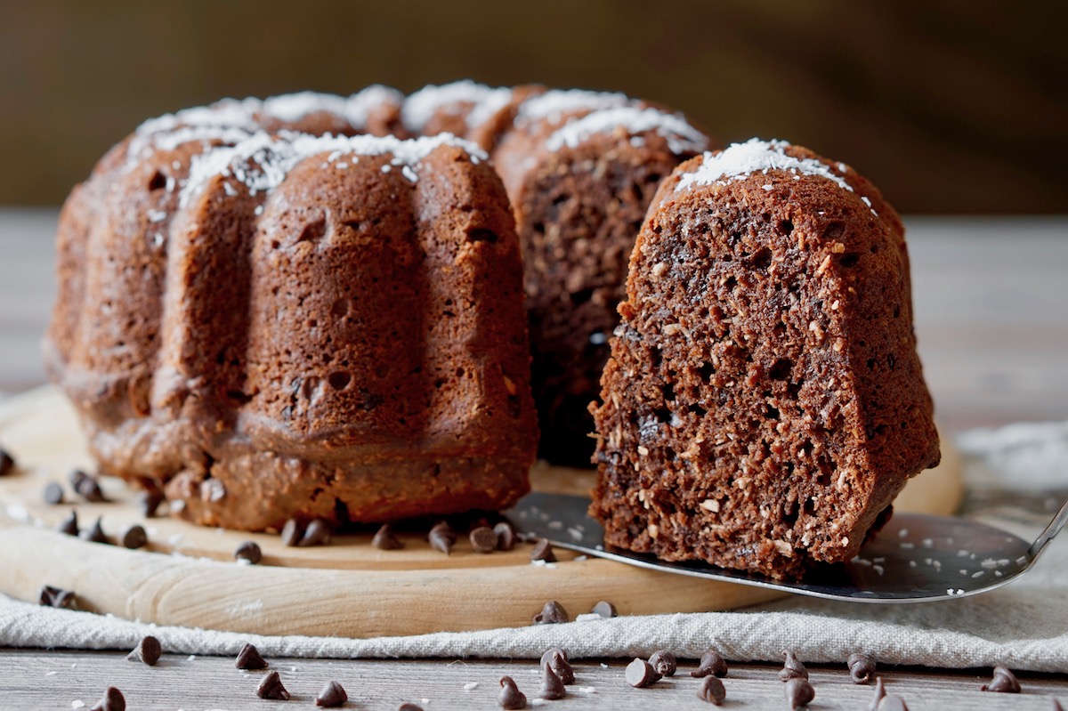 Ciambella al cocco, ricotta e cioccolato