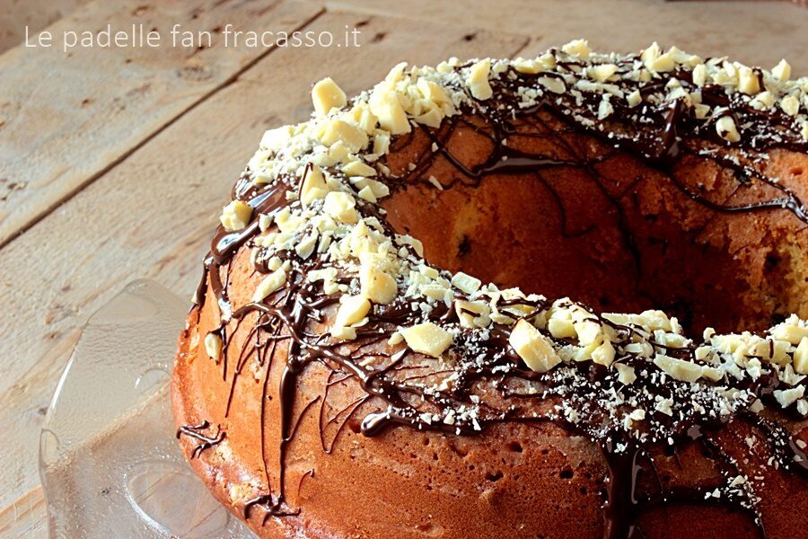 Ciambella al kefir con cioccolato e pere candite