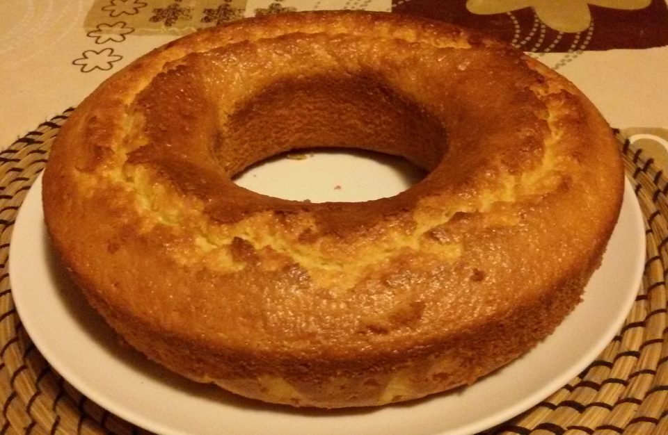 Ciambella al lime e panna acida