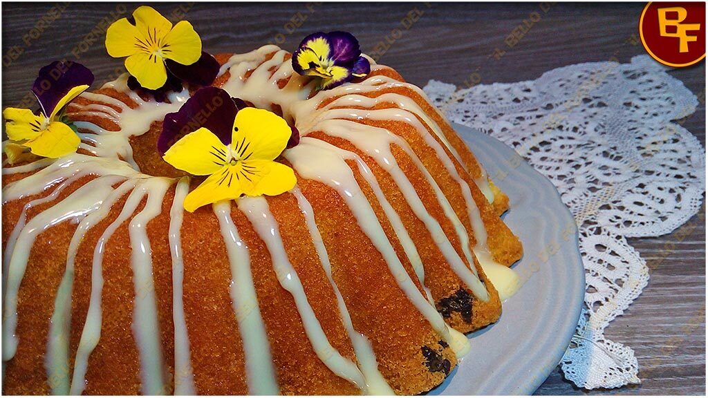 Ciambella al limone senza burro con cioccolato bianco