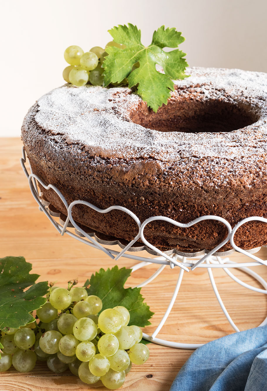 Ciambella al succo d’uva, soffice, soffice!