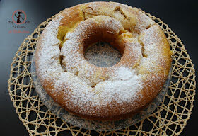 Ciambella alla crema pasticcera
