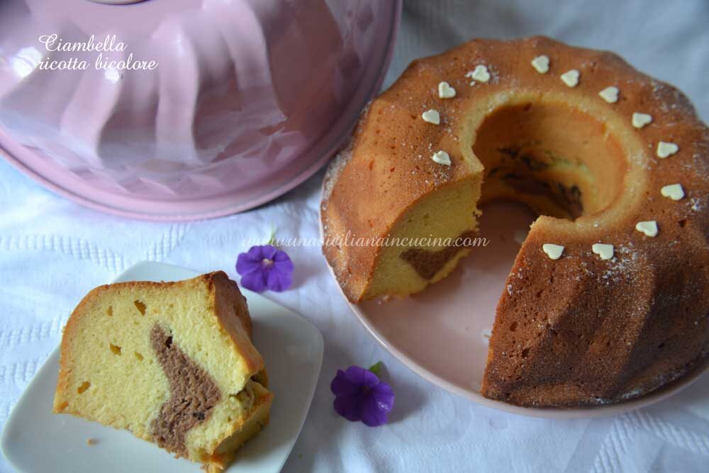 Ciambella alla ricotta bicolore