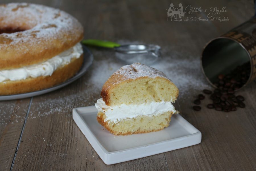 Ciambella alla vaniglia farcita, ricetta veloce