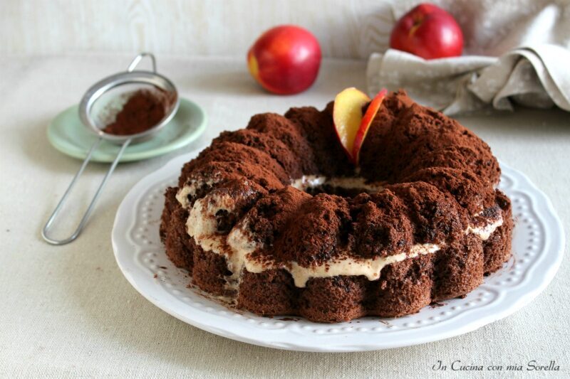 Ciambella all’acqua con crema di pesca