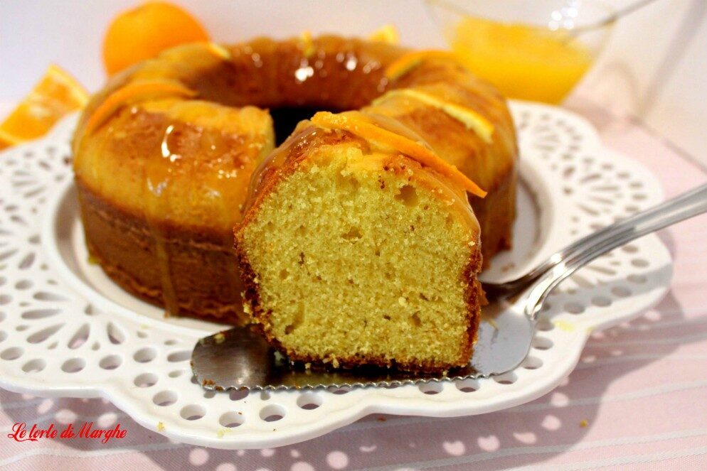 Ciambella all’arancia con glassa morbida e profumata