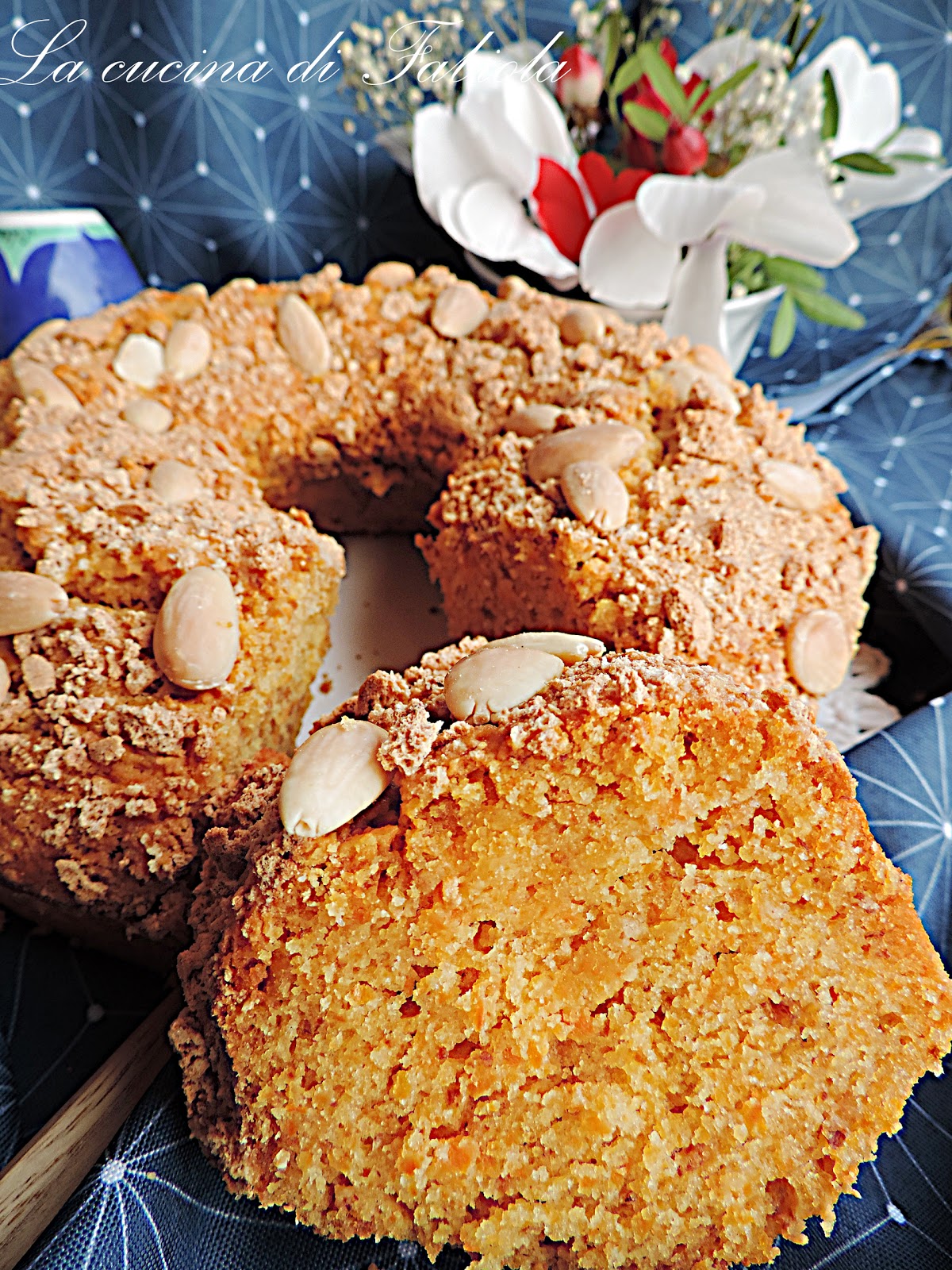 Ciambella alle carote con ricotta e amaretti ( 2 anni del mio blog)