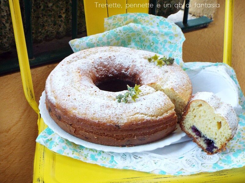Ciambella allo yogurt e more