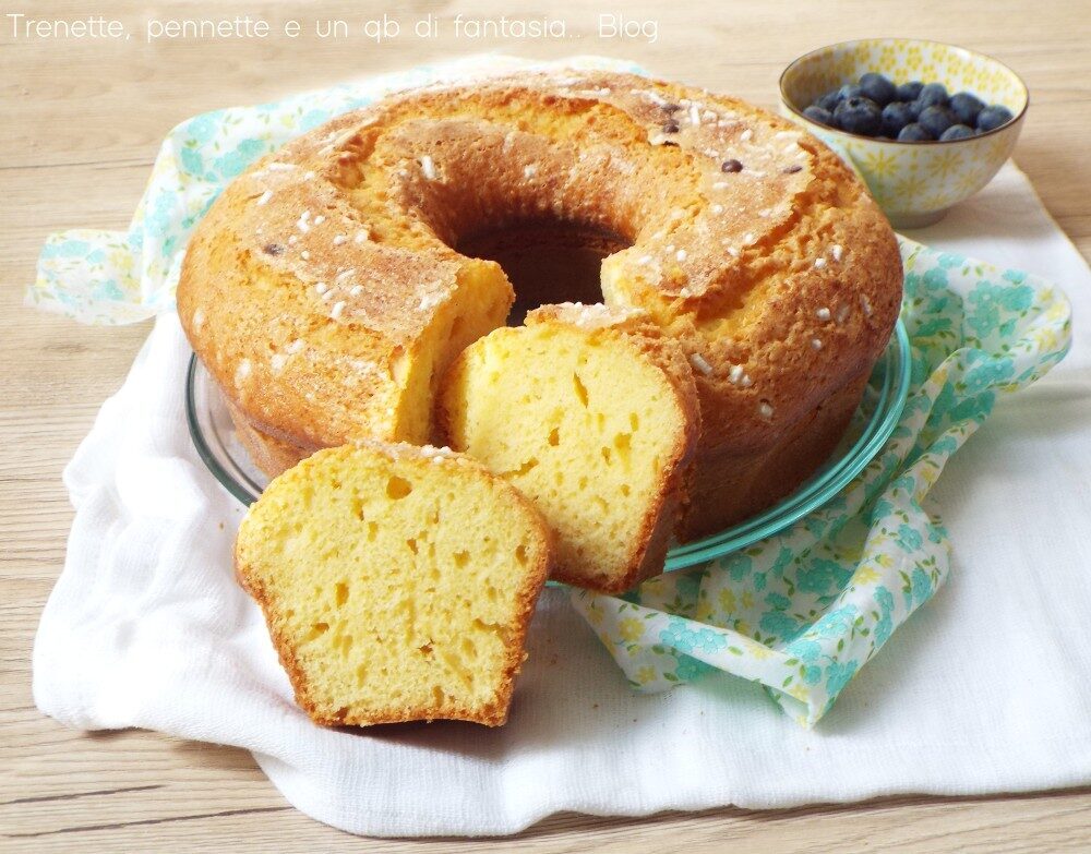 Ciambella allo yogurt greco senza burro