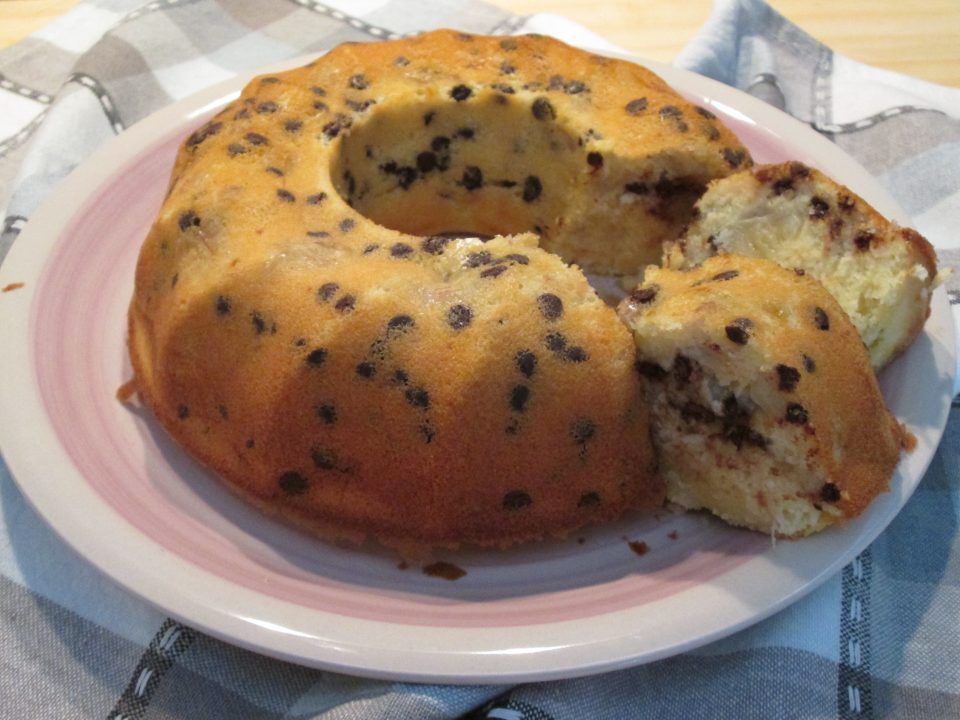 Ciambella banane e cioccolato