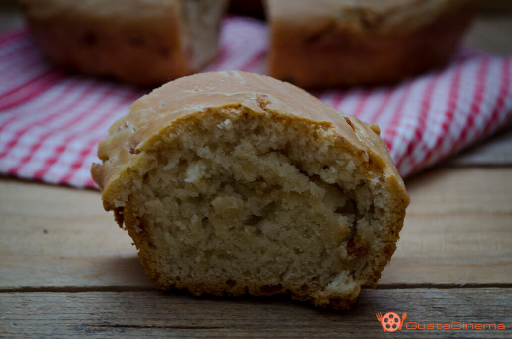 Ciambella con cigoli di maiale â tortano napoletano