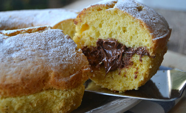 Ciambella con cuore di nutella
