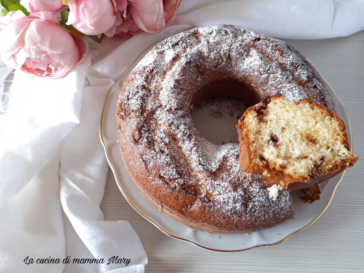 Ciambella con scaglie di uova di pasqua