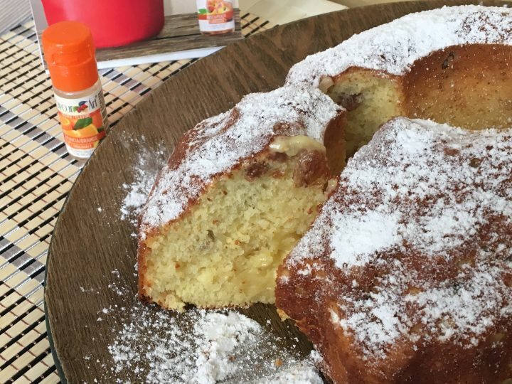 Ciambella con yogurt e arancia