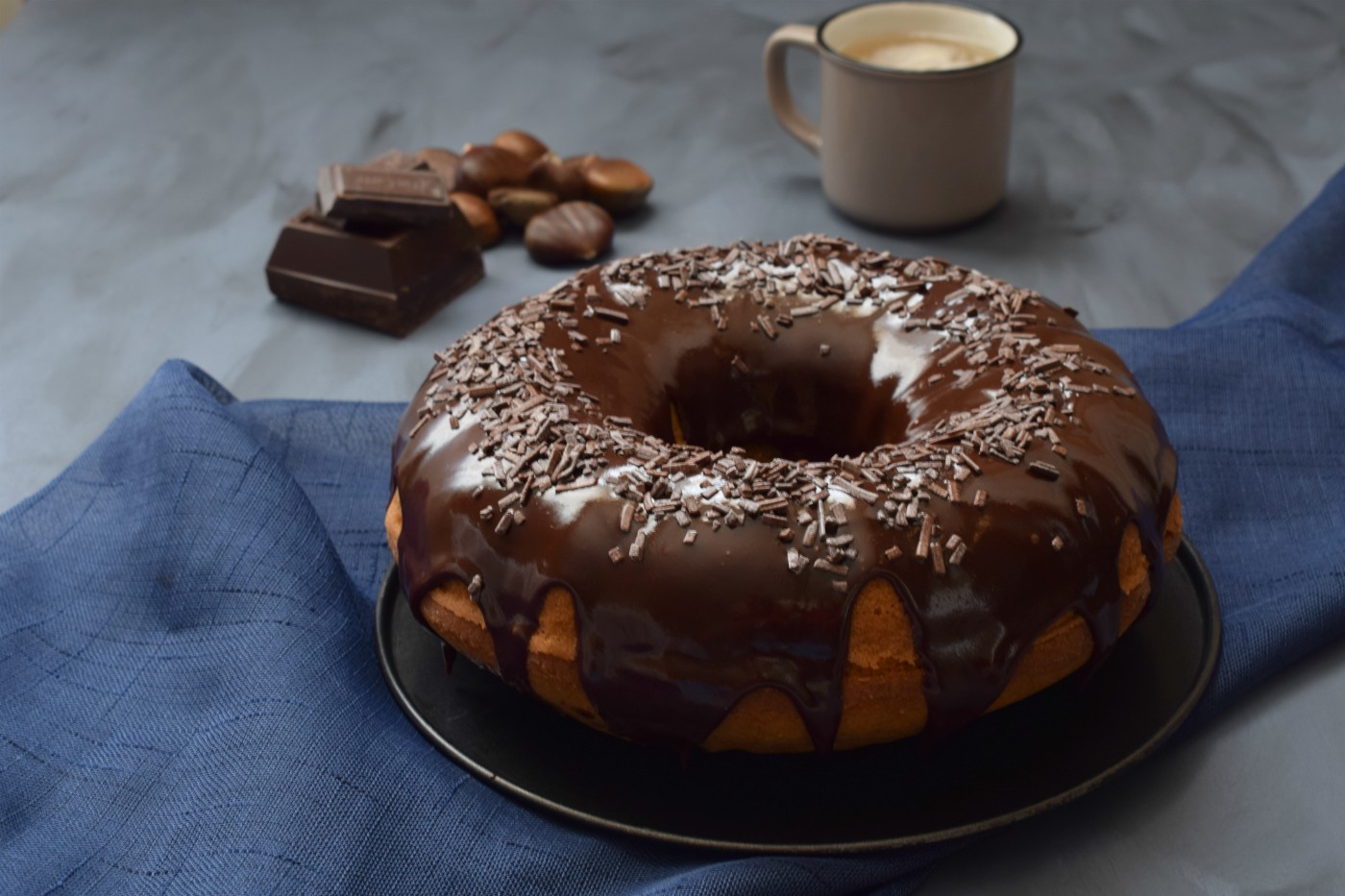 Ciambella di castagne e ganache con crema di marroni