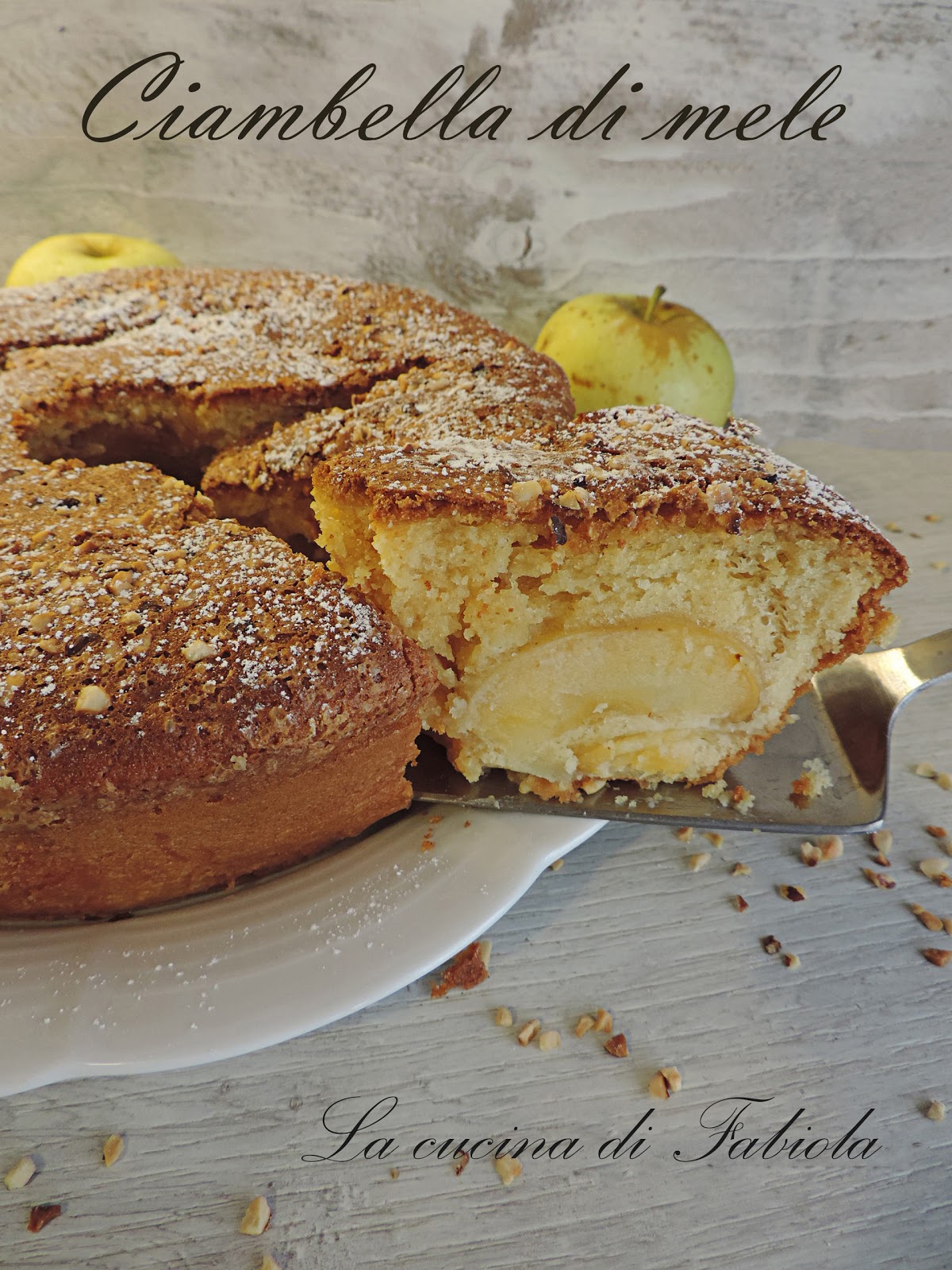 Ciambella di mele con latte condensato