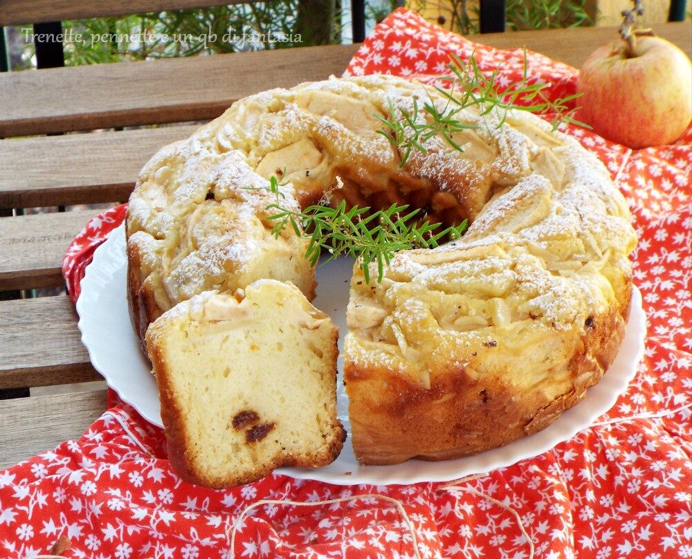 Ciambella di mele nel fornetto versilia