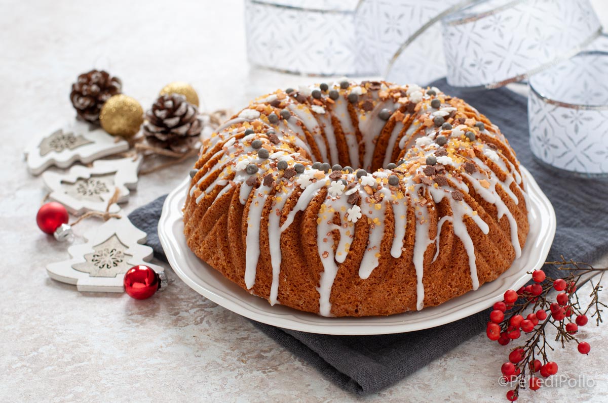 Ciambella di natale glassata