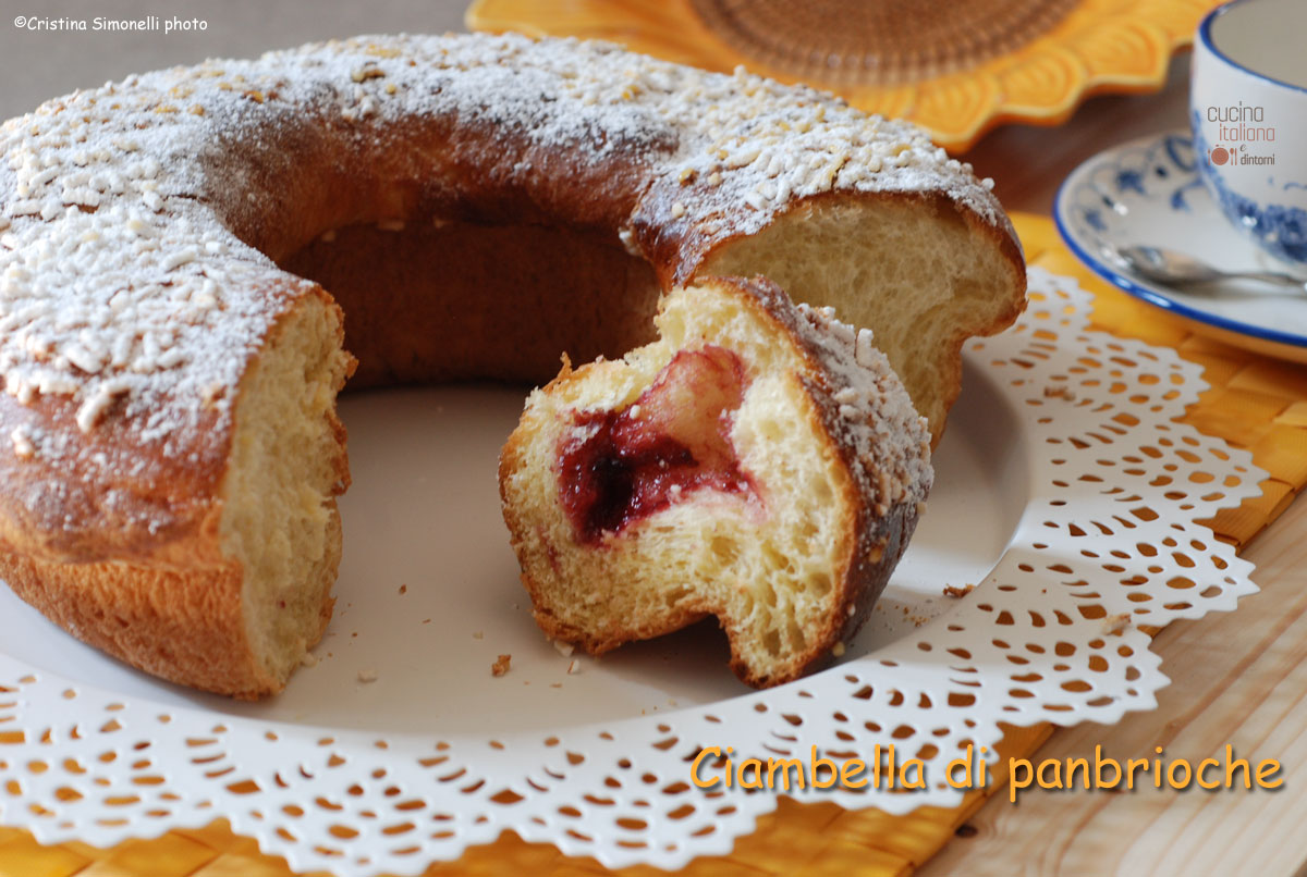 Ciambella di panbrioche alla marmellata