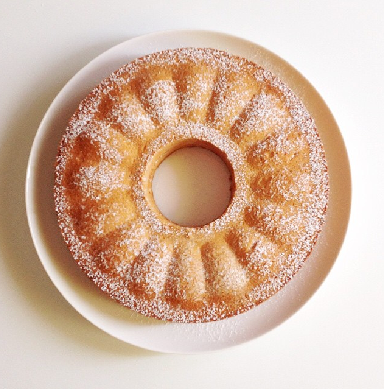 Ciambella di pasta frolla con cuore di cacao