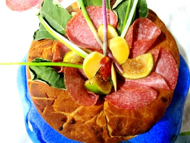 Ciambella di salame e fichi