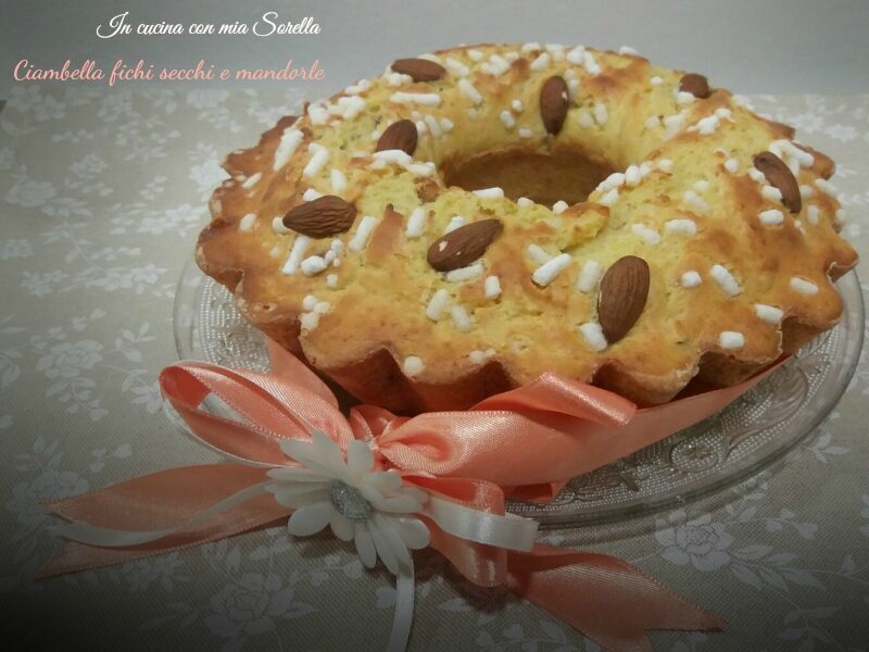 Ciambella fichi secchi e mandorle