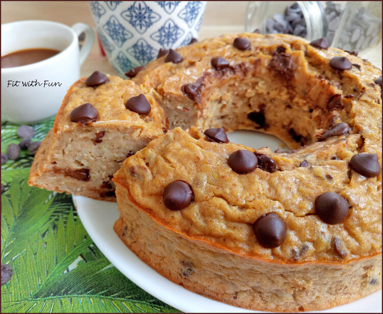 Ciambella fit allo yogurt con cioccolato