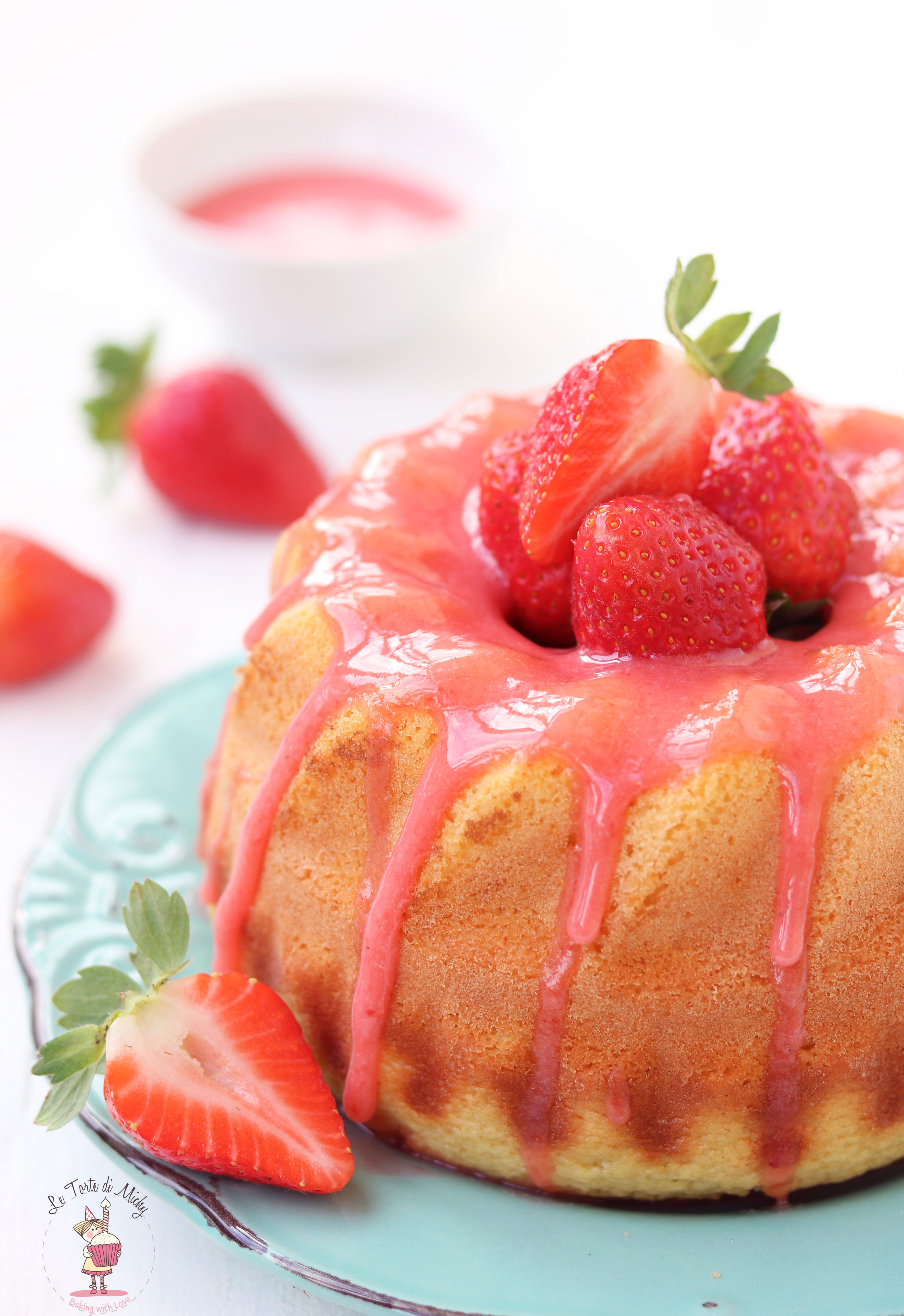 Ciambella light al limone amalfitano con glassa alle fragole