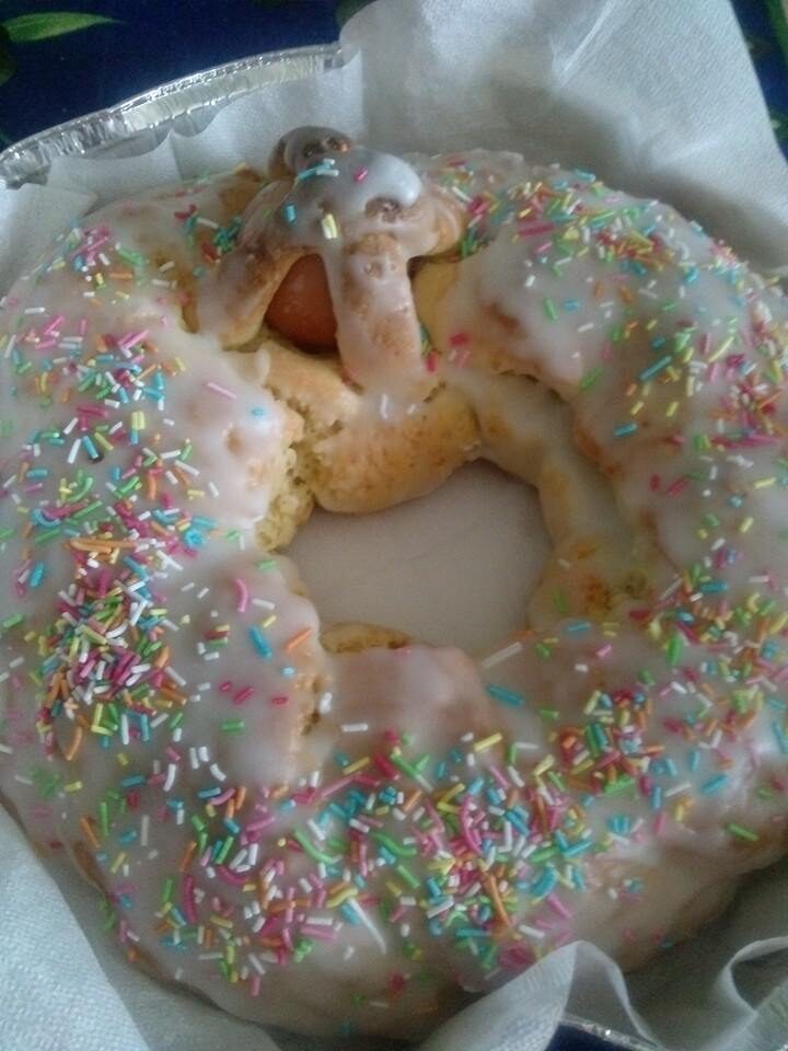 Ciambella pasquale con glassa