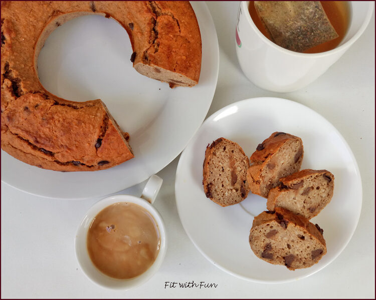 Ciambella proteica banana yogurt e cioccolato