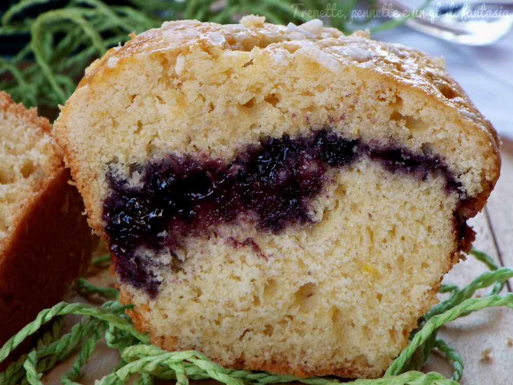 Ciambella rustica al latte e mirtilli