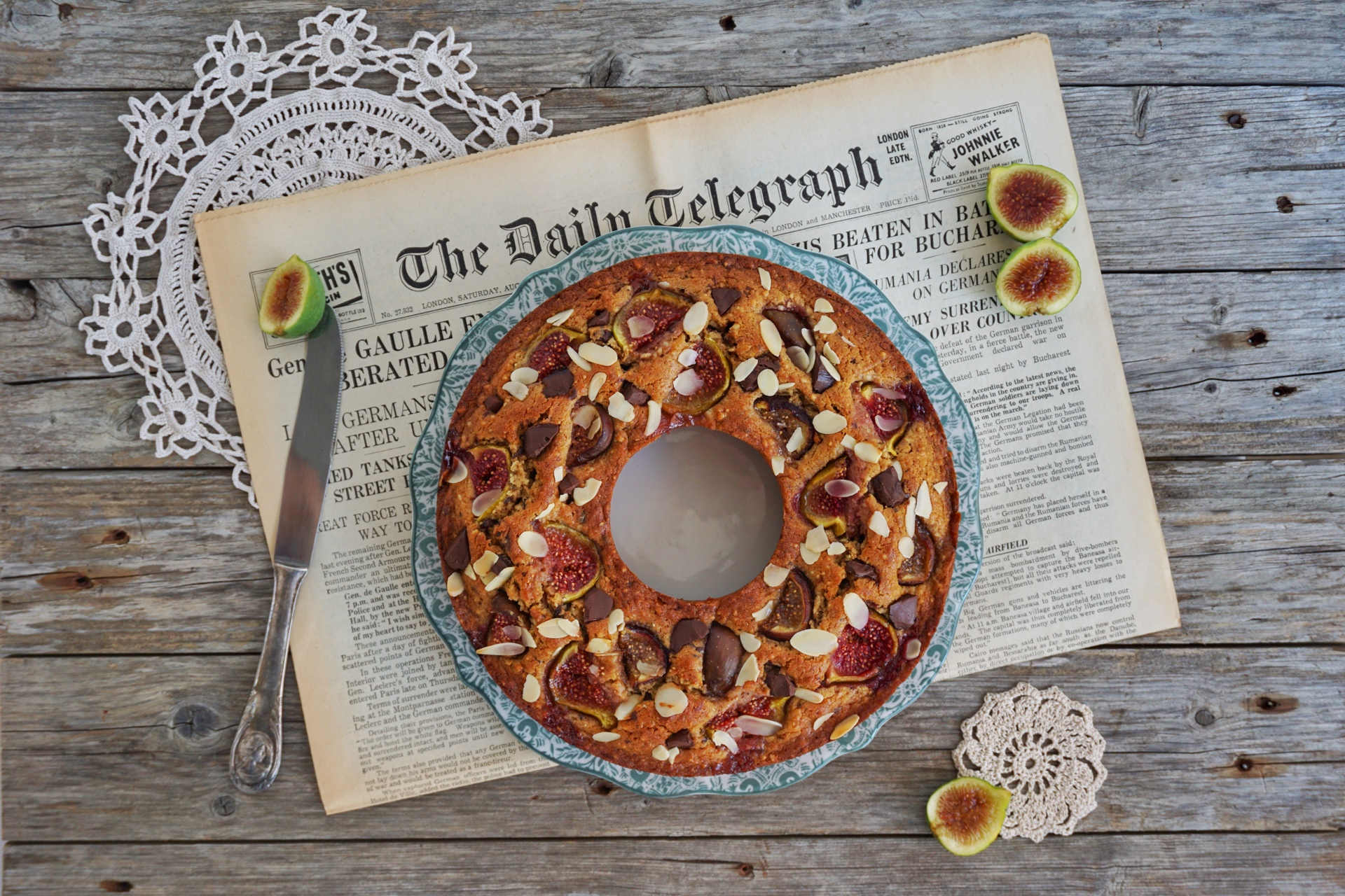 Ciambella rustica con fichi e cioccolato fondente
