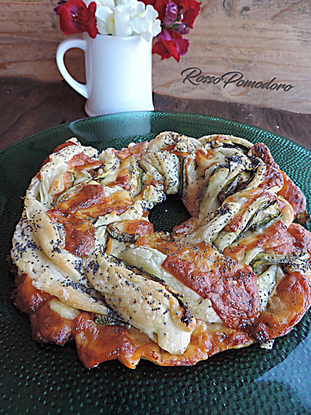 Ciambella salata alle zucchine e provola