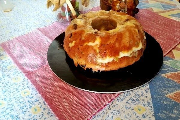 Ciambella salata integrale bimby, con salsiccia e formaggio
