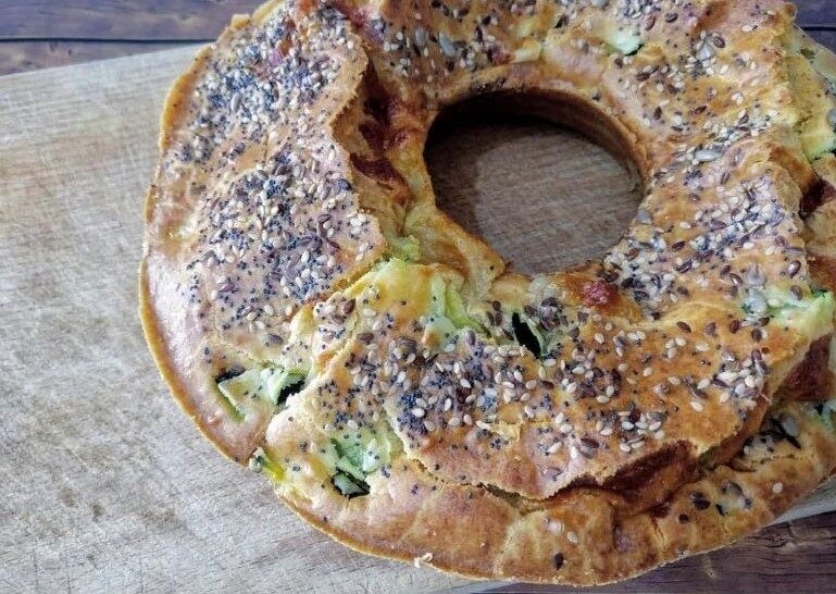 Ciambella salata zucchine e scamorza